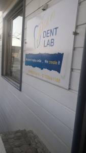 Auxilia Dental Lab